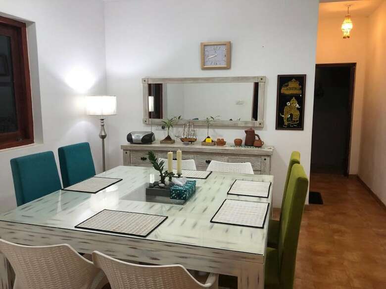 Bed & Breakfast C J Beach Resort