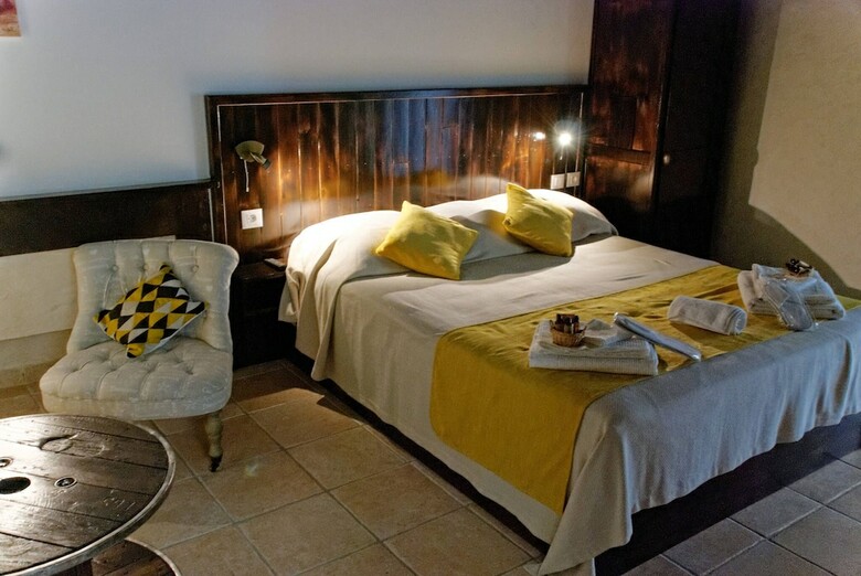 Bed & Breakfast Au Dessus De Parady