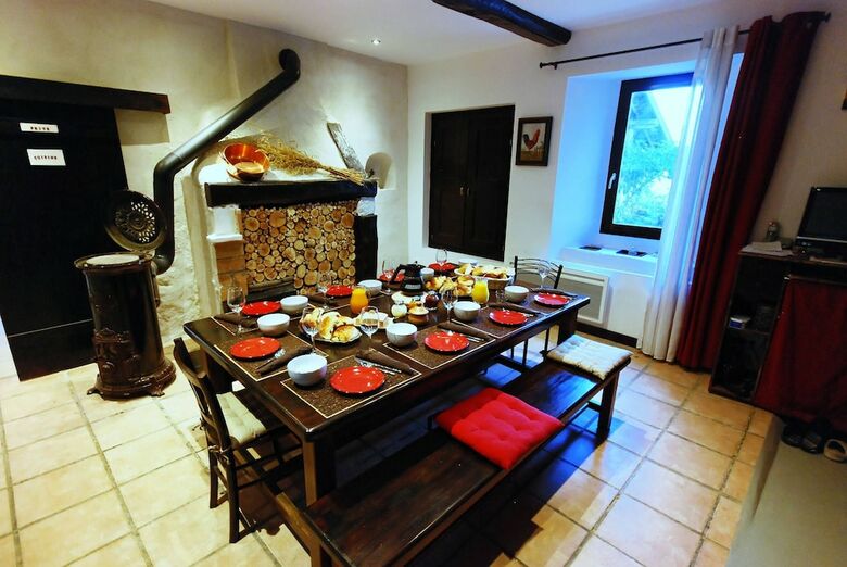 Bed & Breakfast Au Dessus De Parady