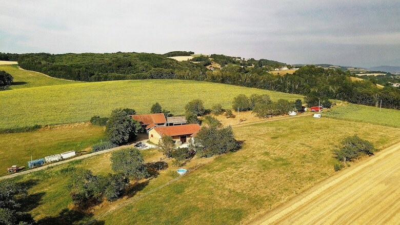 Bed & Breakfast Au Dessus De Parady