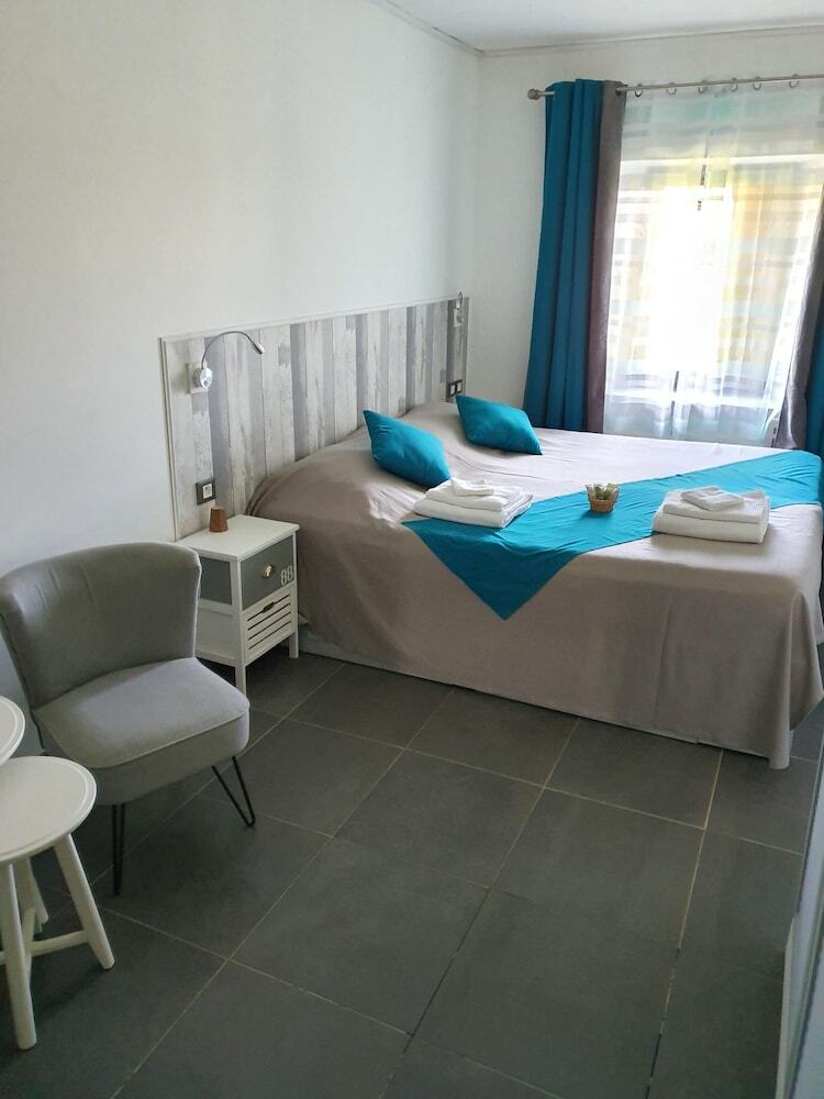 Bed & Breakfast Au Dessus De Parady