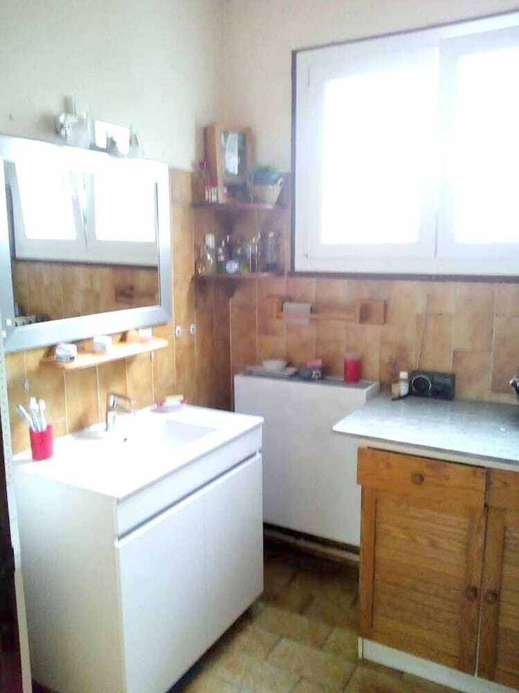 Apartment With One Bedroom In Bri�-et-angonnes