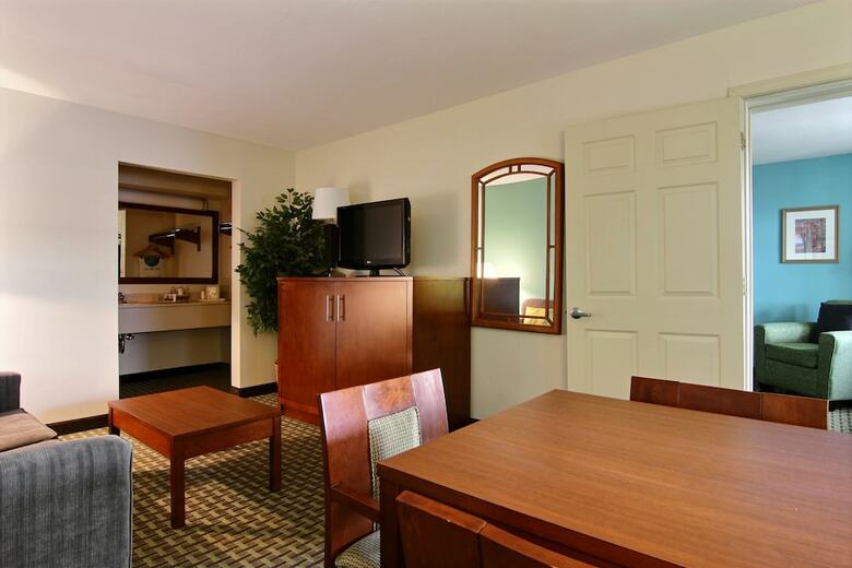 Hotel Comfort Inn