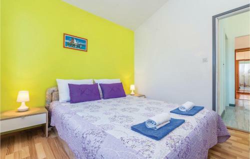 Four-bedroom Holiday Home In Pinezici