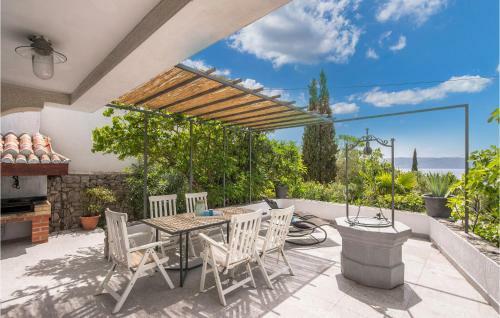 Four-bedroom Holiday Home In Pinezici