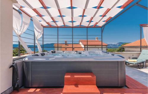 Four-bedroom Holiday Home In Pinezici