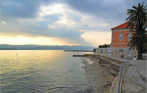One-bedroom Apartment With Sea View In Orebic