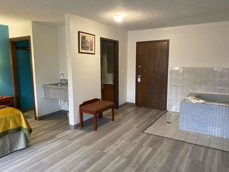 Motel Americas Best Value Inn West Frankfort