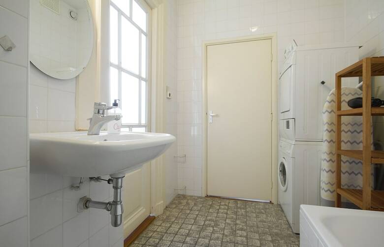 Nassaukade Apartment 1