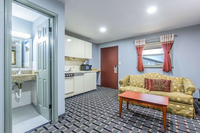 Hotel Knights Inn & Suites Salem, In