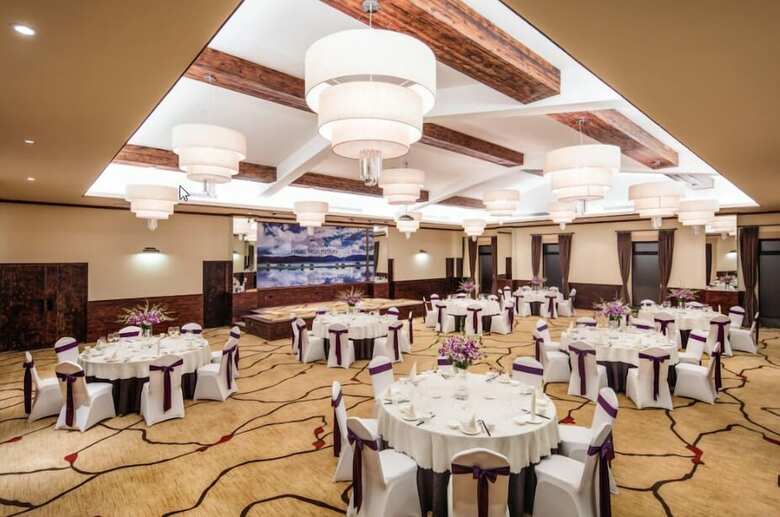 Hotel High Mountain Resort Shangri-la