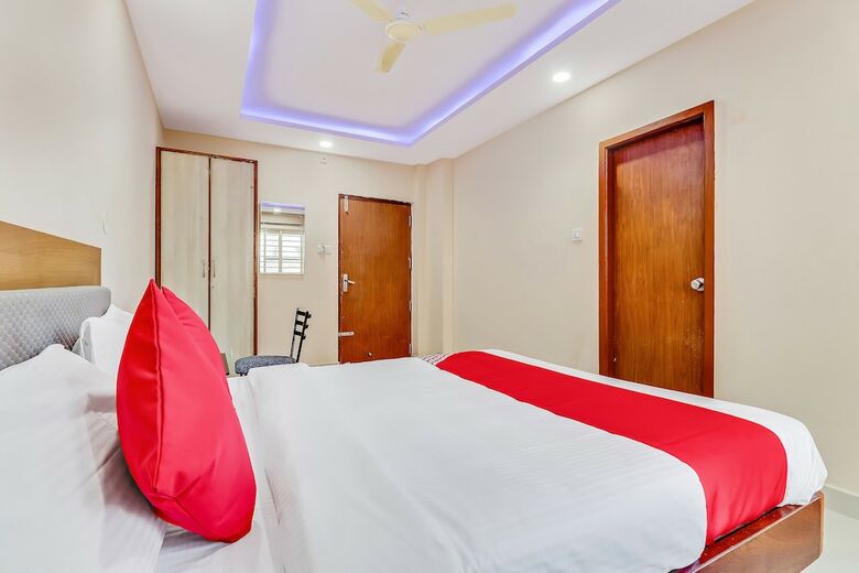 Capital O 49646 Hotel Champion Paradise