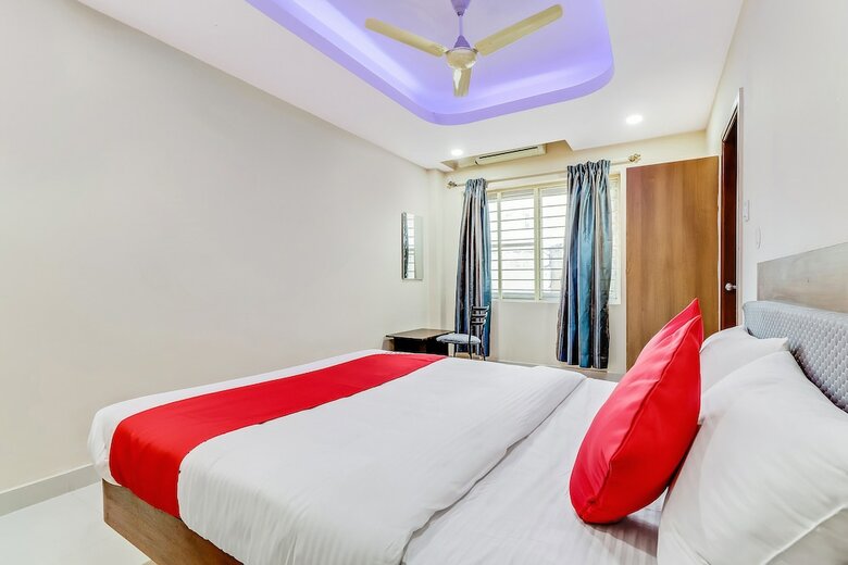Capital O 49646 Hotel Champion Paradise