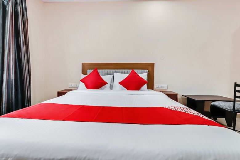 Capital O 49646 Hotel Champion Paradise