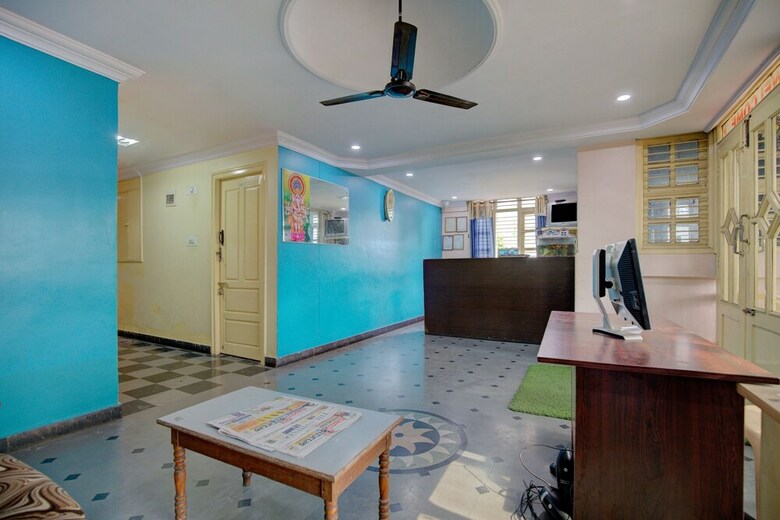Spot On 41554 Hotel Sri Thirumala Paradise