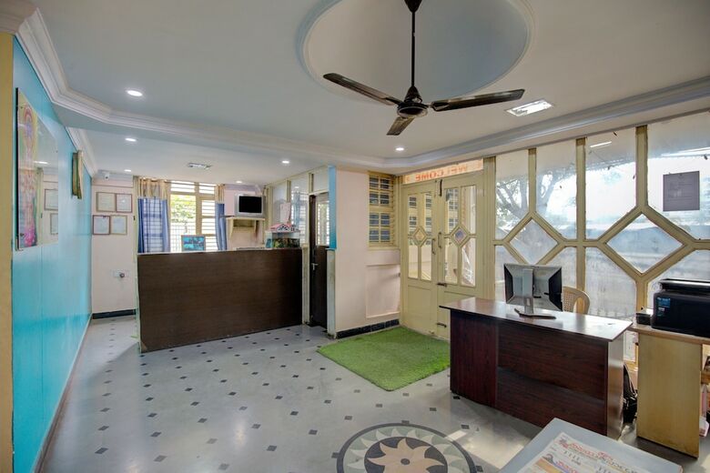 Spot On 41554 Hotel Sri Thirumala Paradise