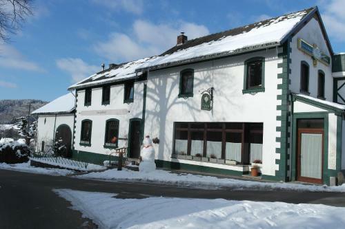 Hostal Zum Goldhahn
