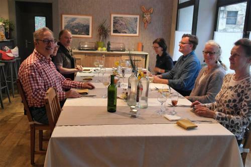 Hostal Zum Goldhahn