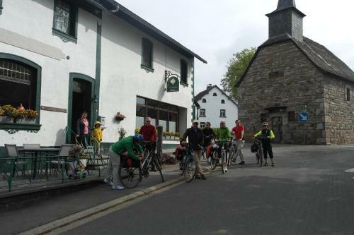 Hostal Zum Goldhahn