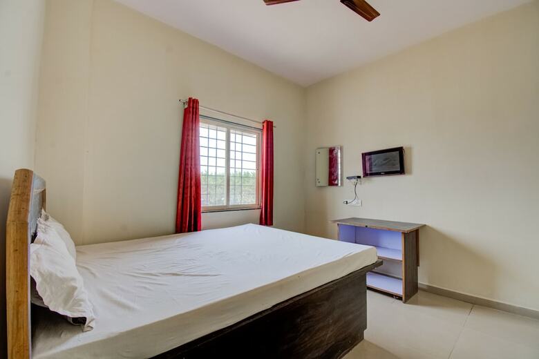 Spot On 62336 Hotel Nataraj