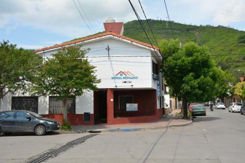 Hotel Hostal Bernardo Salta