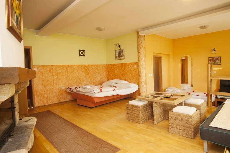 Hotel Guesthouse ?elan
