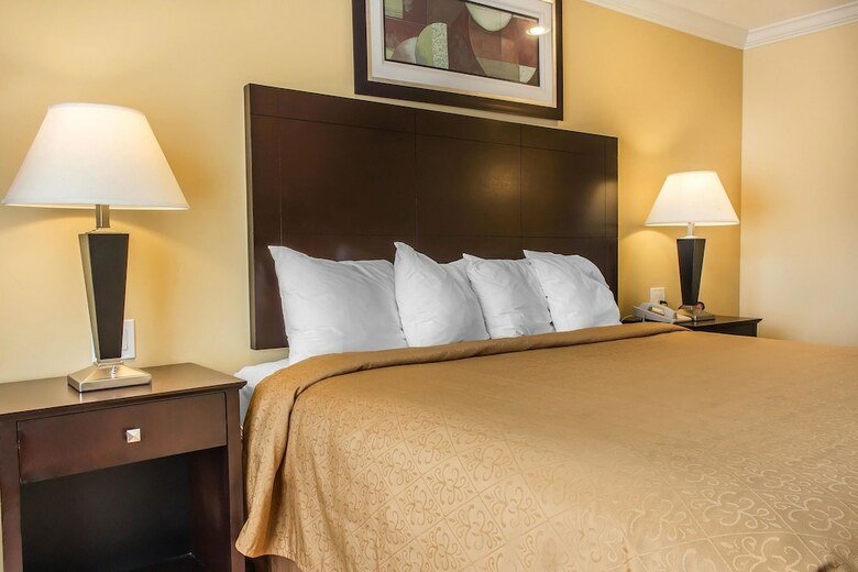 Hotel Quality Inn Near Mountain Creek
