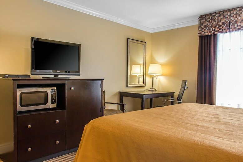 Hotel Quality Inn Near Mountain Creek