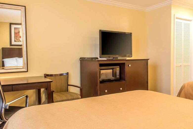 Hotel Quality Inn Near Mountain Creek