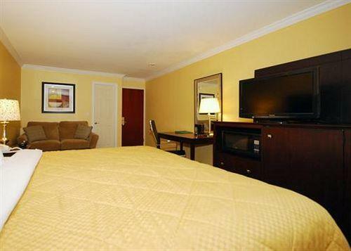 Hotel Quality Inn Near Mountain Creek