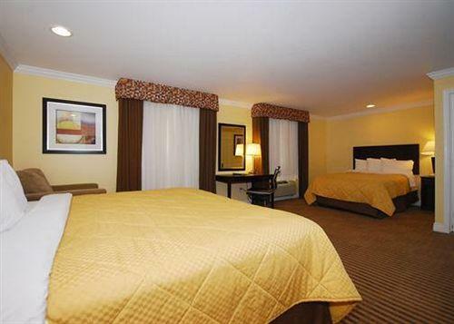 Hotel Quality Inn Near Mountain Creek
