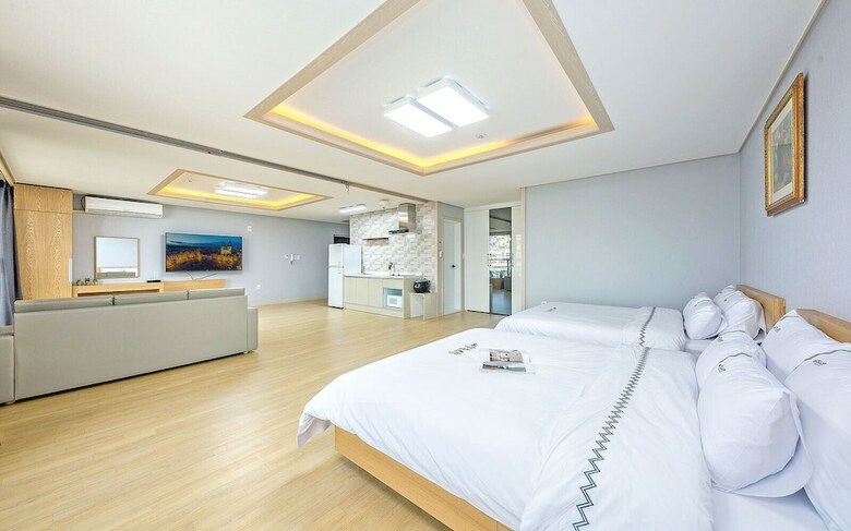 Adel Pension
