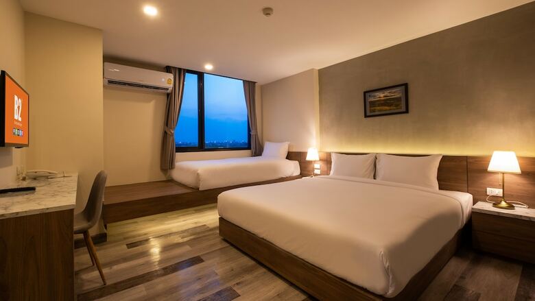 B2 Korat Premier Hotel