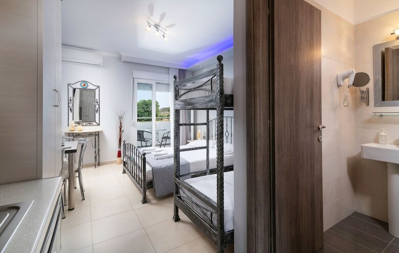 A Ponte Studios And Apartments
