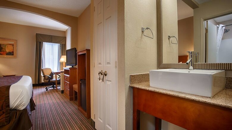 Hotel Best Western Plus Edison Inn