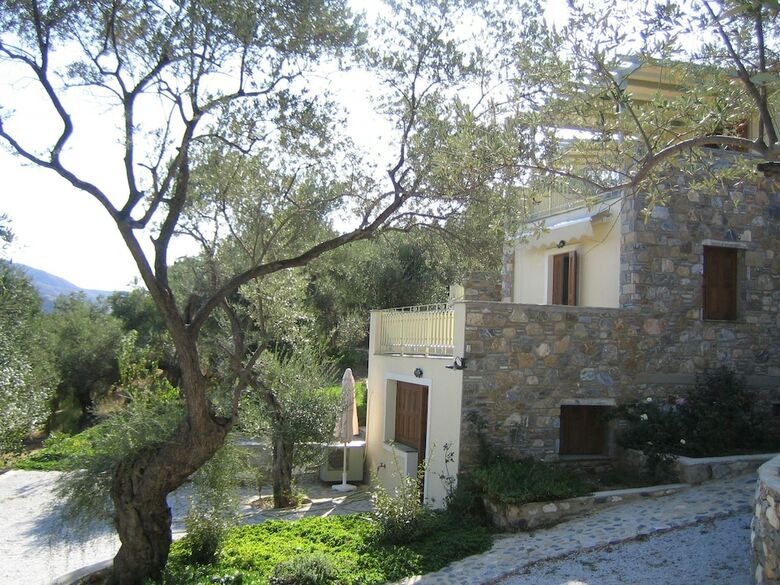 Hotel Gera's Olive Grove