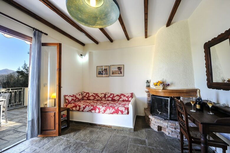 Hotel Gera's Olive Grove