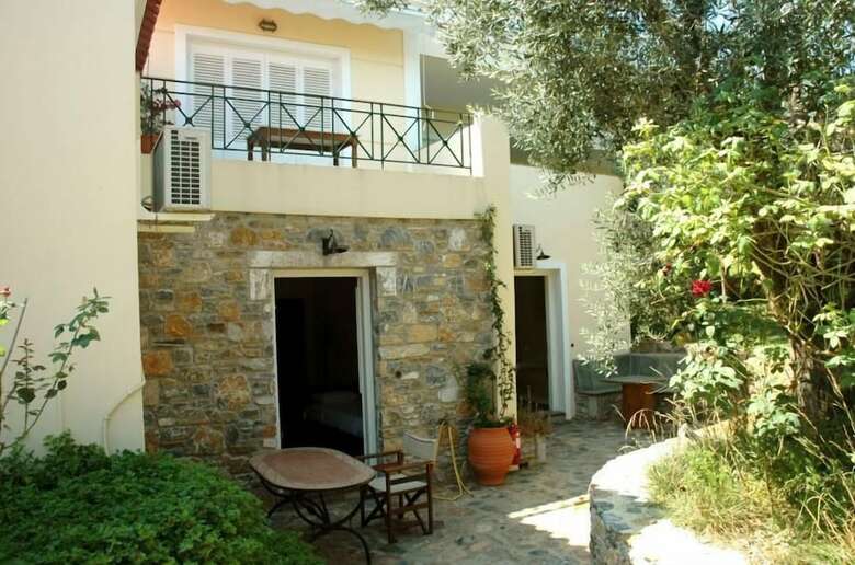 Hotel Gera's Olive Grove