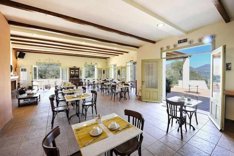 Hotel Gera's Olive Grove