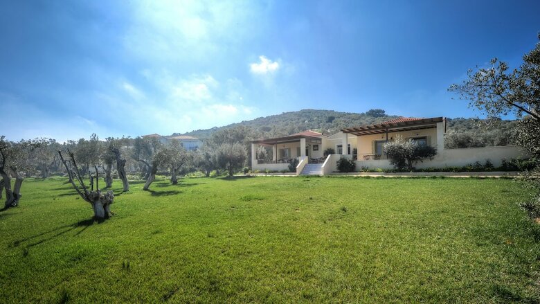 Hotel Gera's Olive Grove