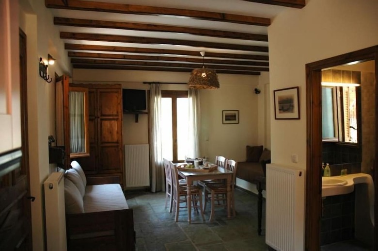 Hotel Gera's Olive Grove