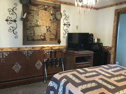 Black Bear Motel
