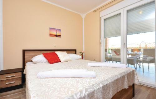Beautiful Home In Solin With Wifi And 6 Bedrooms