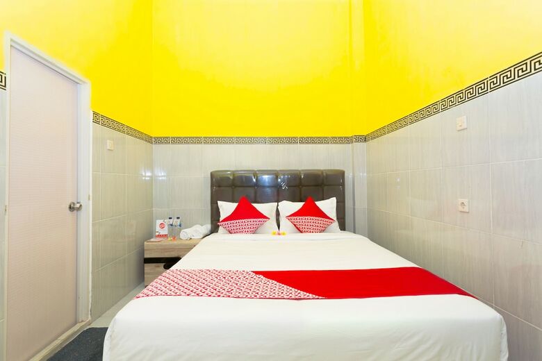 Hostal Oyo 1427 Azzahra Guest House