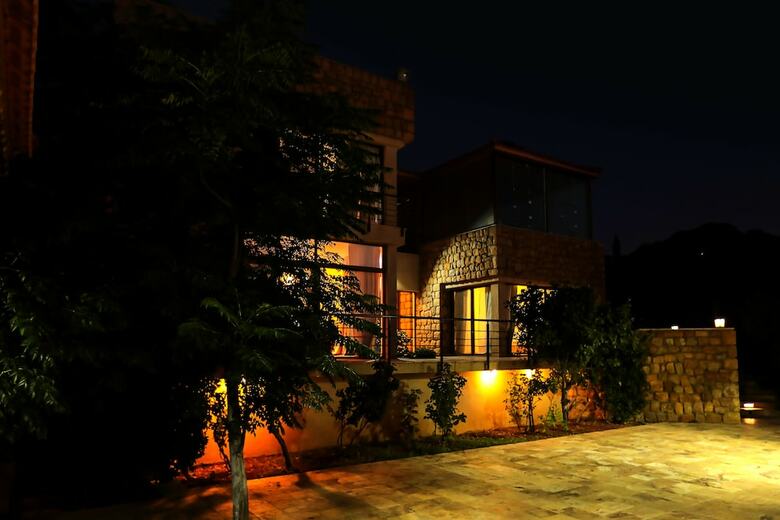 Residencia Villa Naya Branch 6  Saltus