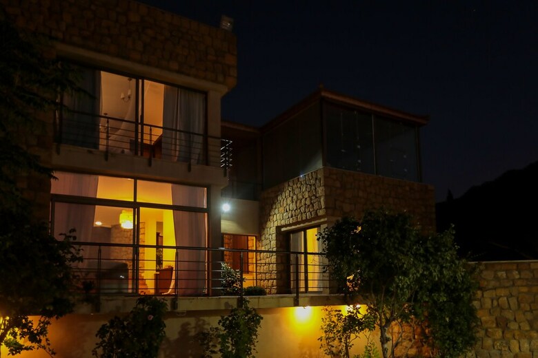 Residencia Villa Naya Branch 6  Saltus