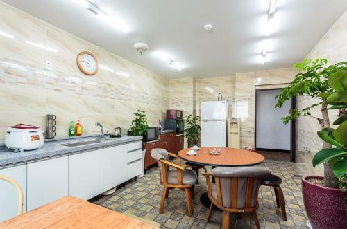 Rex Hotel