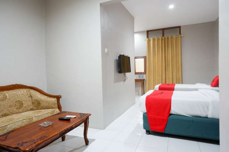Hotel Reddoorz Plus Near Haluoleo University