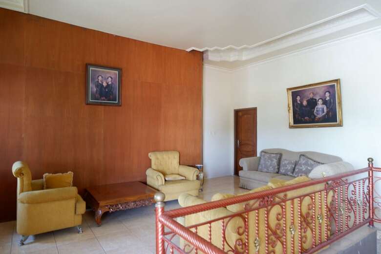 Hotel Reddoorz Plus Near Haluoleo University