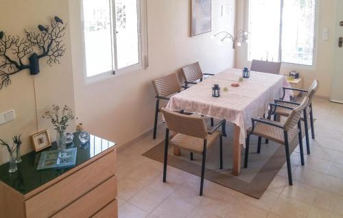 Two-bedroom Holiday Home In Orihuela Costa